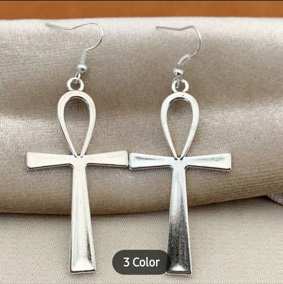 boutiques Jewelry - NWT Cross Earrings ✝️